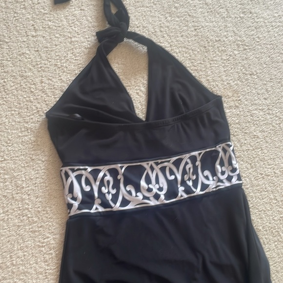 Tie-Neck Open-Back Maxi Dress - Picture 4 of 14